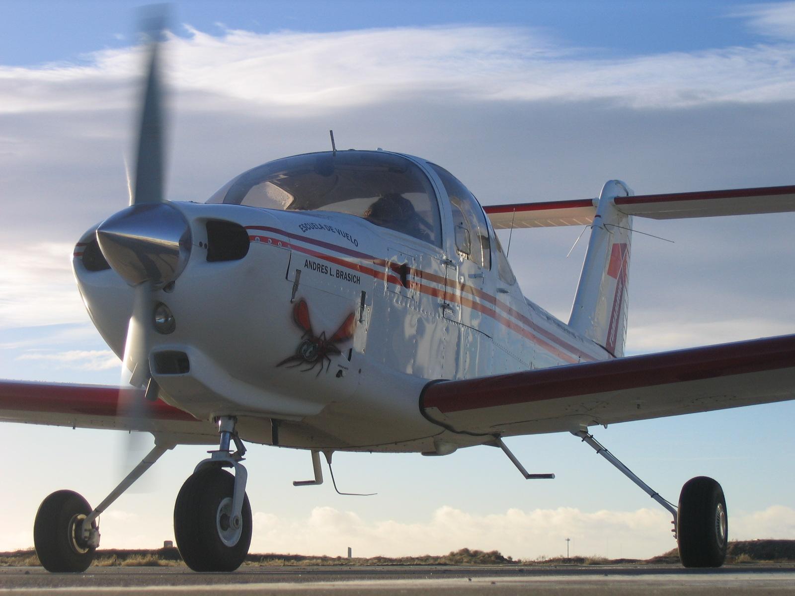 Piper PA-38 Tomahawk