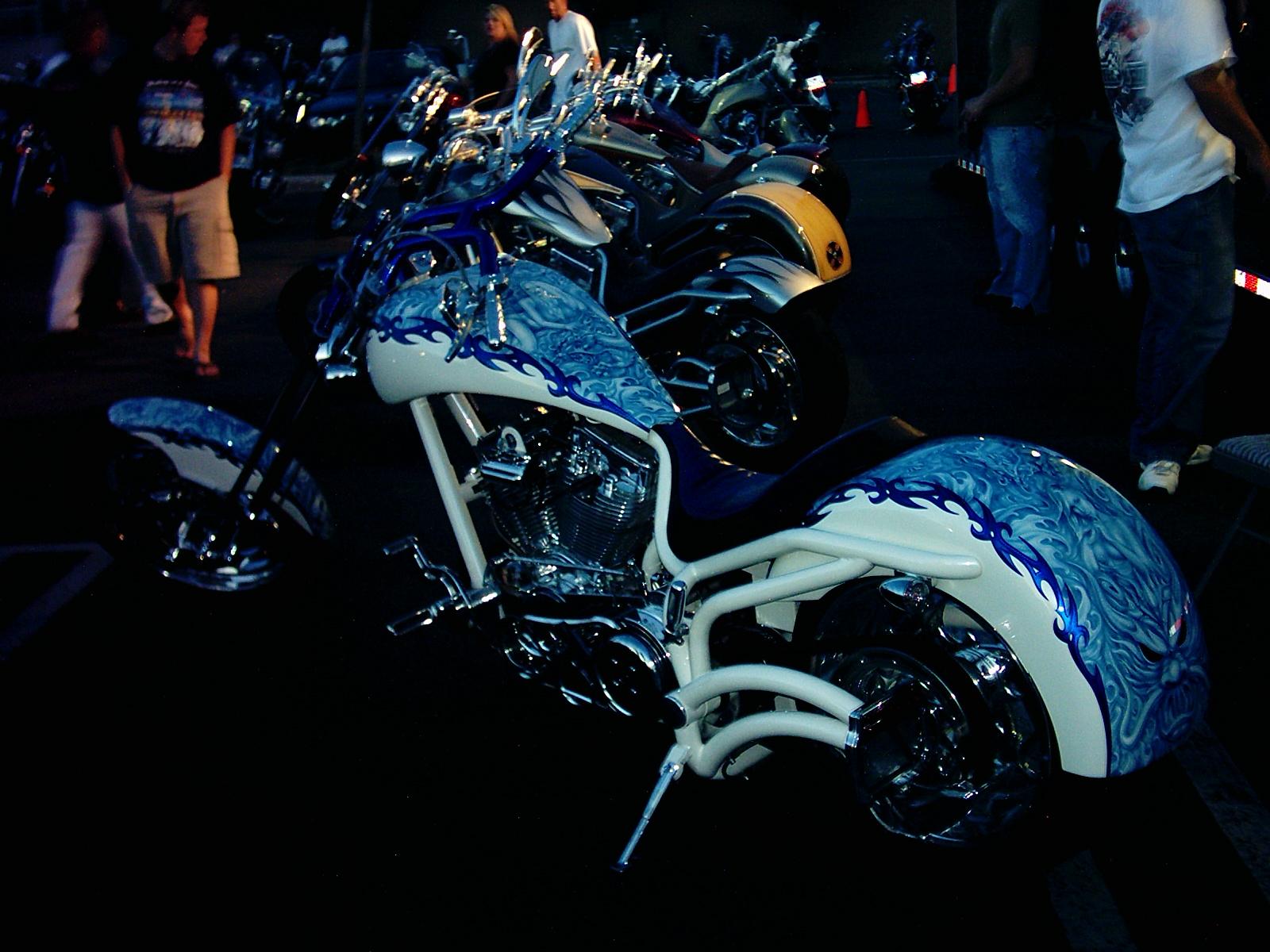 Azul Dragon at Bike Night