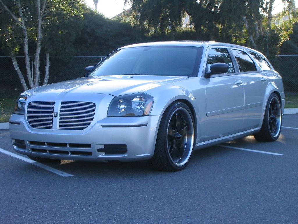 2005 Dodge Magnum