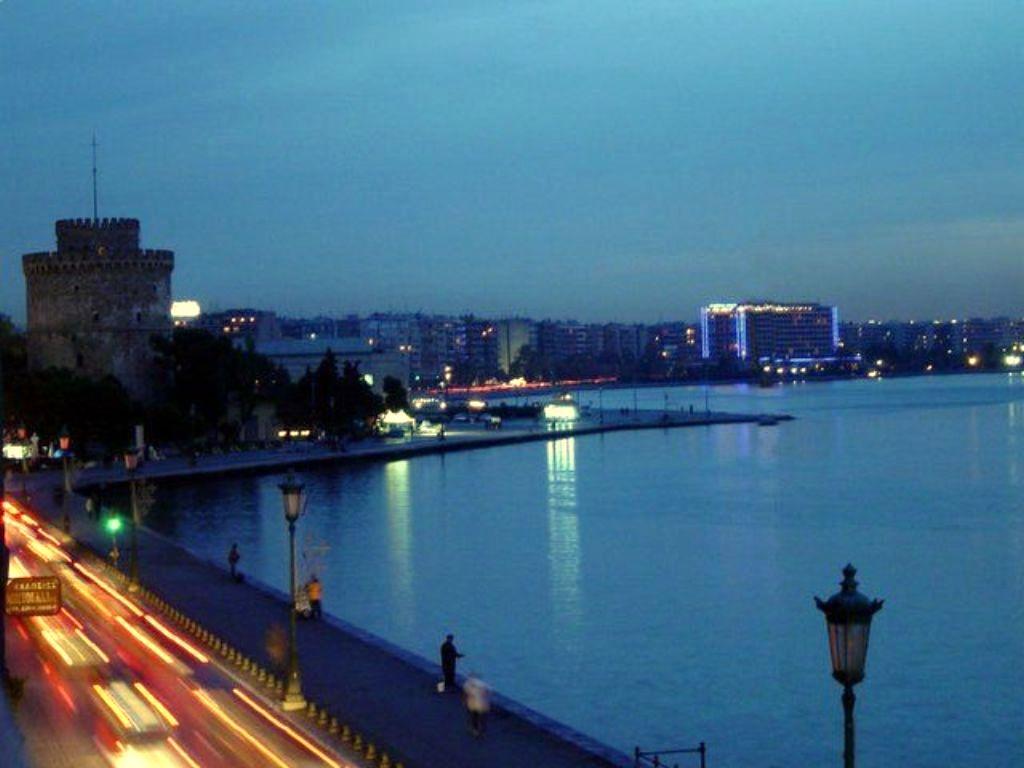 Thessaloniki in blue