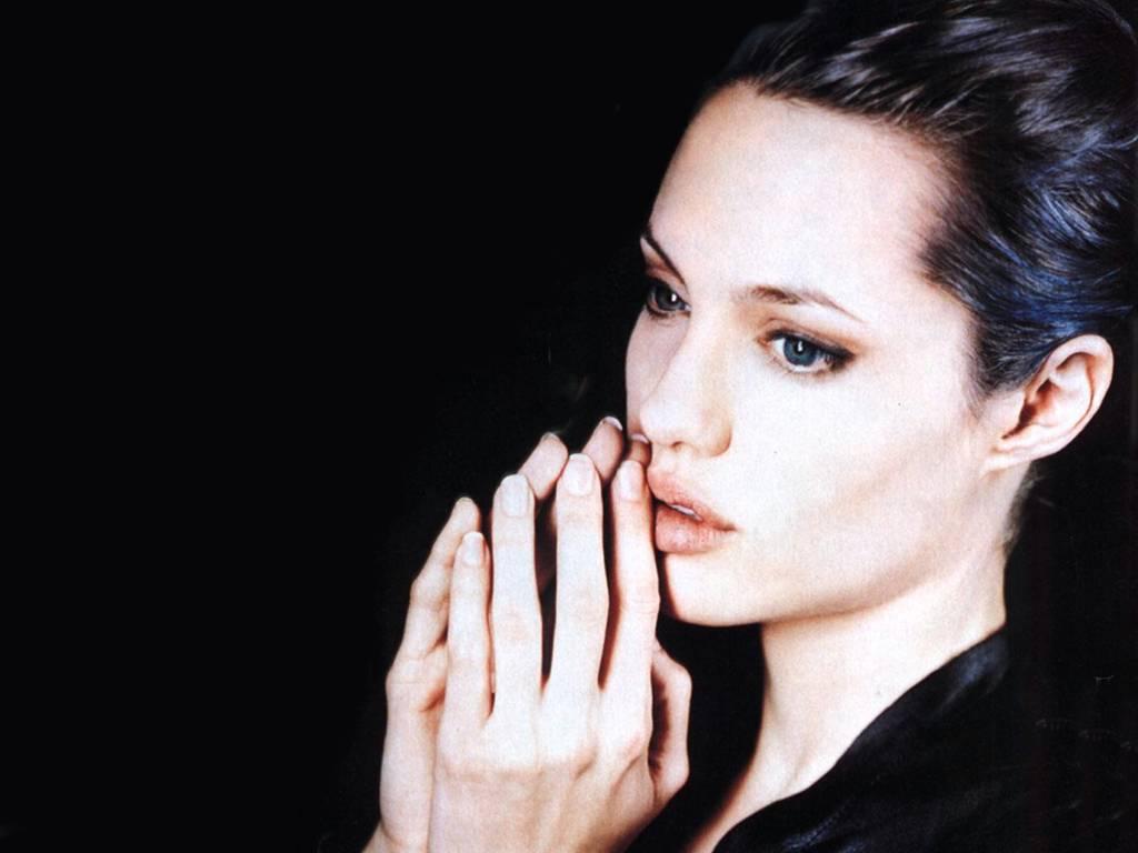 angelina jolie