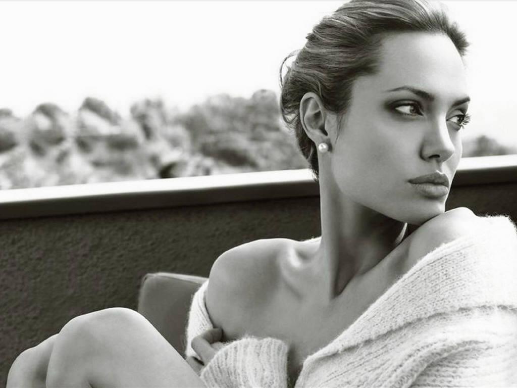 angelina jolie